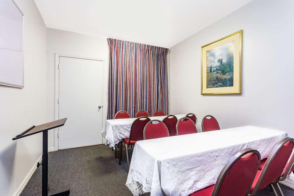 Howard Johnson By Wyndham Lake City Facilidades foto
